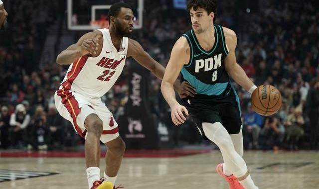 足球赛事-阿夫迪亚谈背伤：有点僵硬但没上次严重，原本想坚持但教练不让